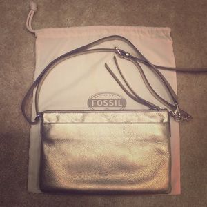 Fossil crossbody bag.